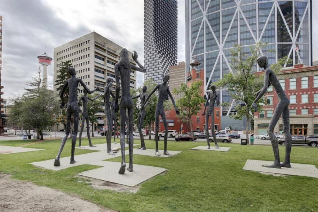 Calgary Downtown Center Condo With Free Parking Kültér fotó