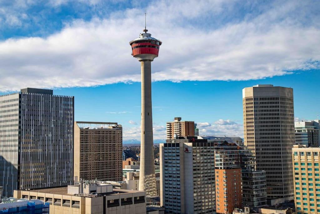 Calgary Downtown Center Condo With Free Parking Kültér fotó