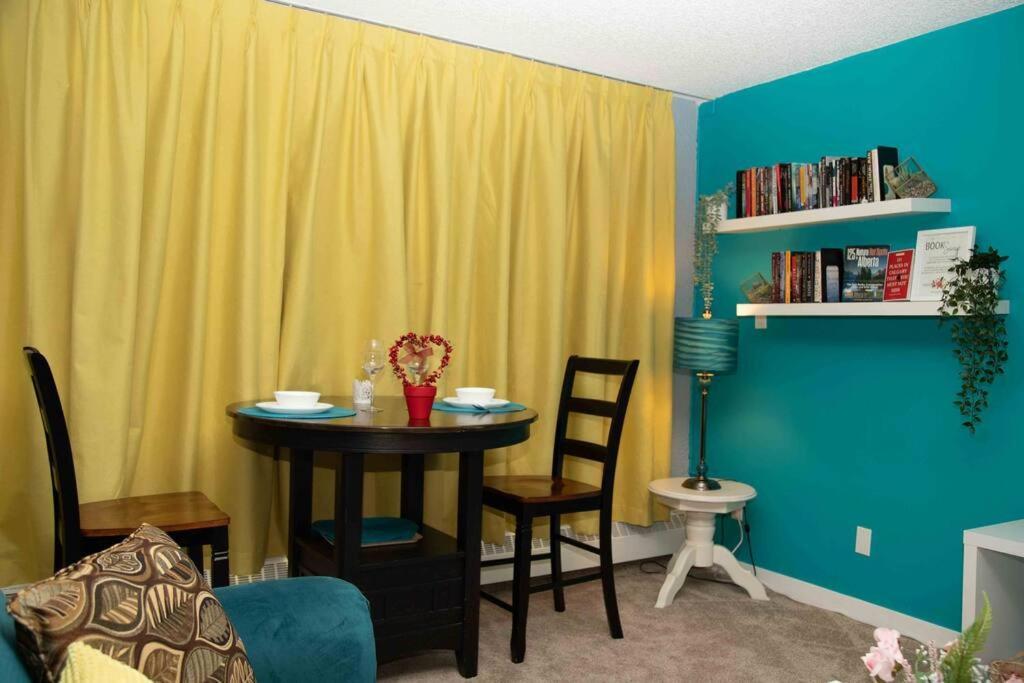 Calgary Downtown Center Condo With Free Parking Kültér fotó